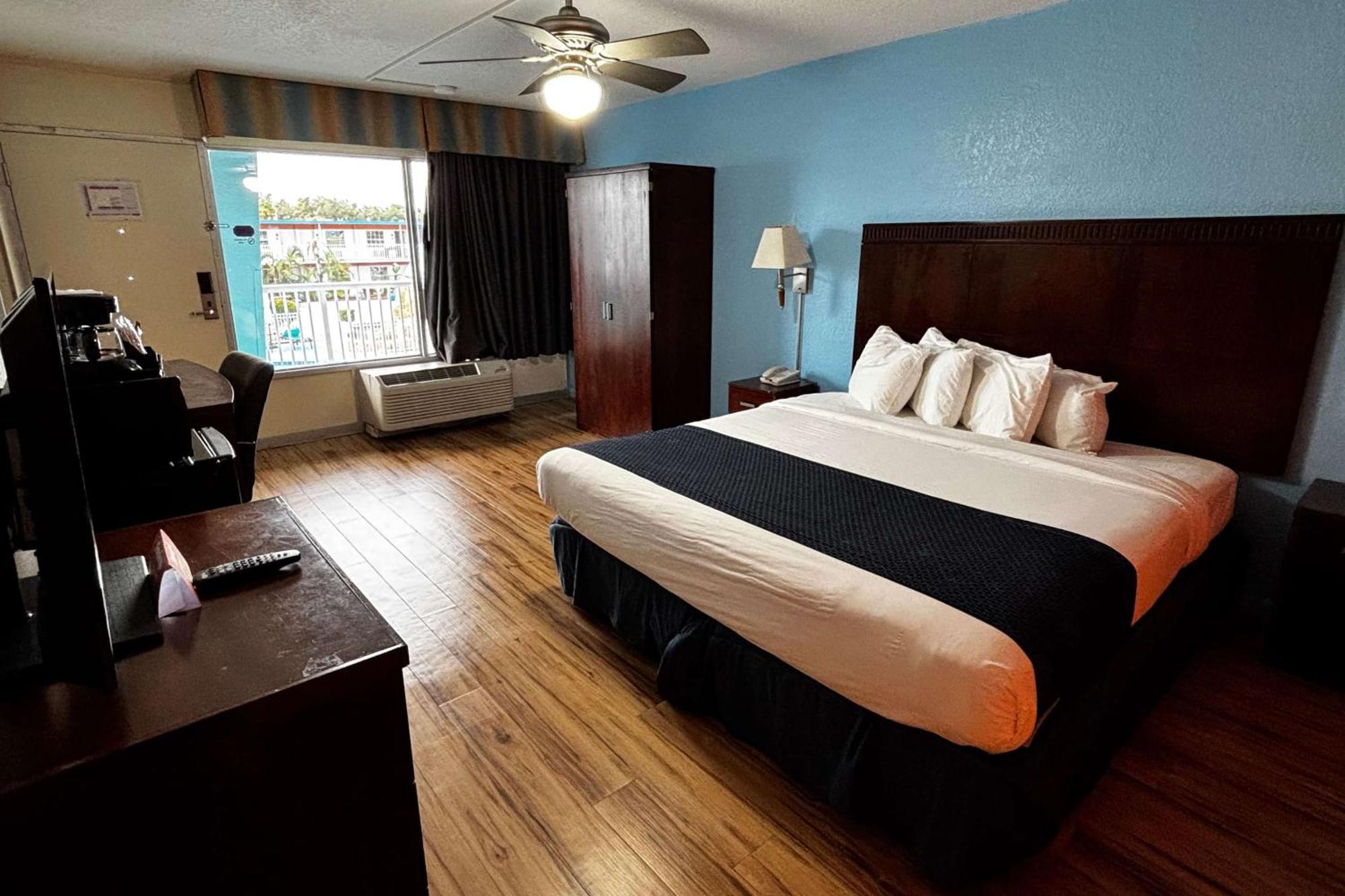 Ramada By Wyndham Flamingo Water Park Hotel Kissimmee Exterior foto