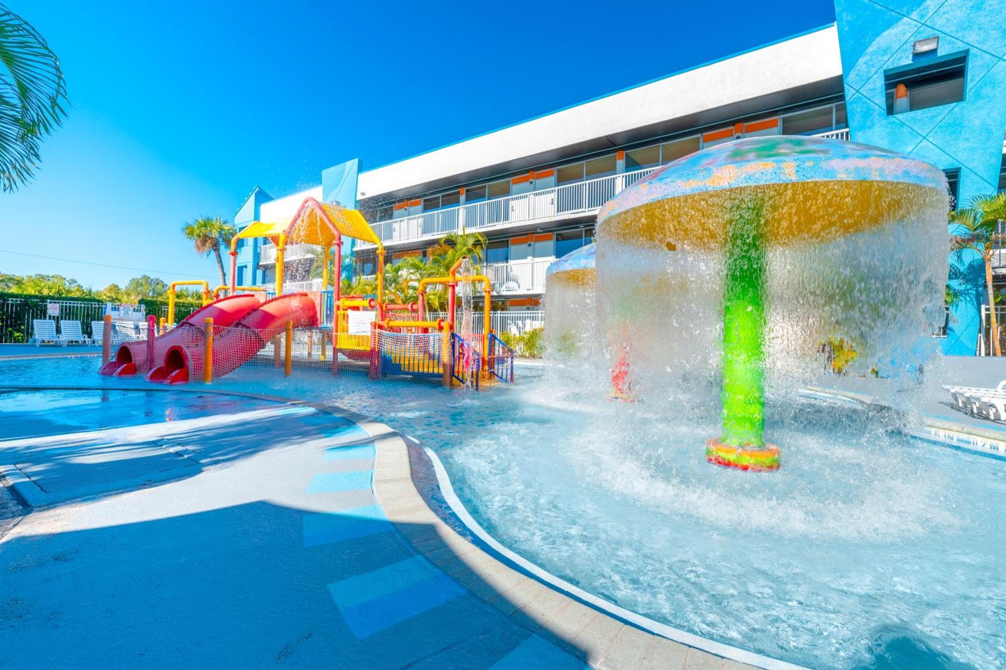 Ramada By Wyndham Flamingo Water Park Hotel Kissimmee Exterior foto